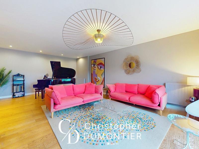 Maison de maîtres - 230 m² - 7 pièces