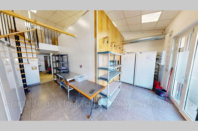 Fonds de commerce - 75 m²