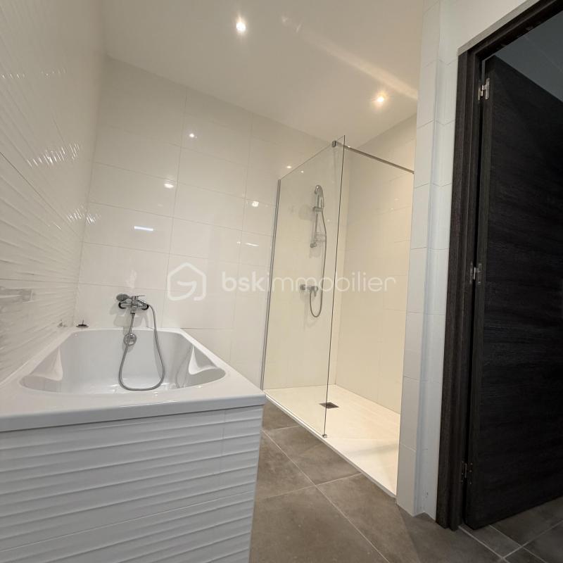 Appartement - 97 m² - 4 pièces