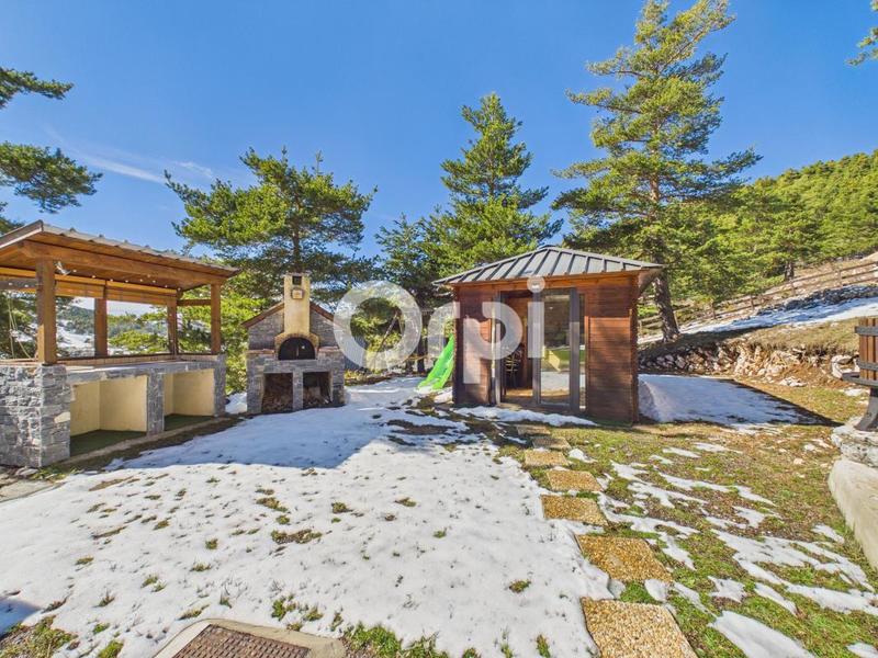 Maison - 226 m² - 6 pièces