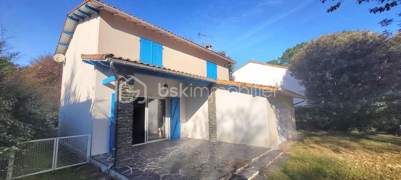 Maison - 111 m² - 5 pièces