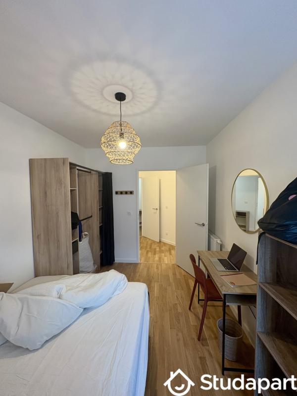 Chambre - 9 m² - 1 pièce