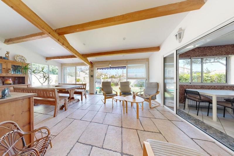 Maison - 191 m² - 6 pièces