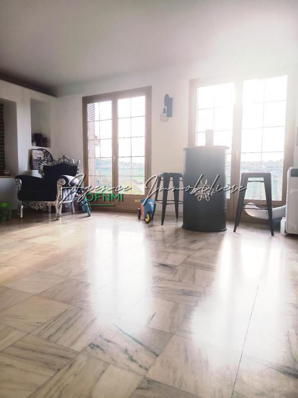 Maison de village - 280 m² - 8 pièces