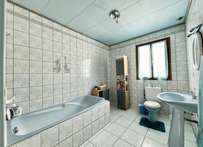 Maison - 167 m² - 7 pièces