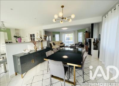 Maison - 179 m² - 7 pièces