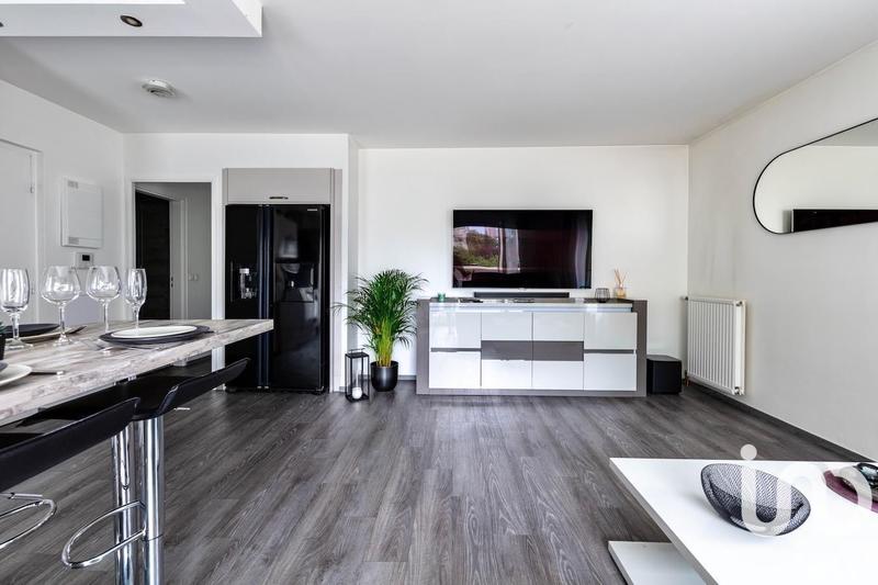 Appartement - 80 m² - 4 pièces