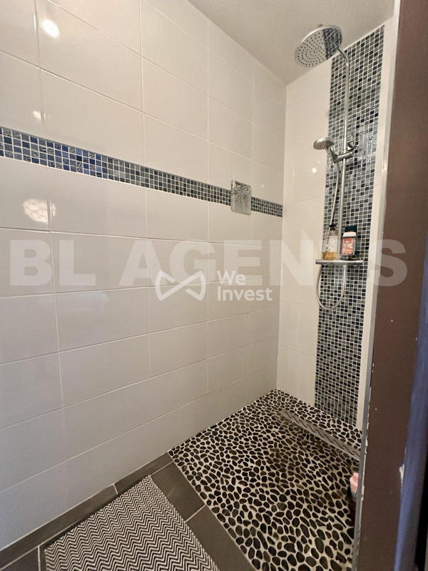 Maison - 173 m² - 8 pièces