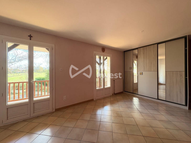 Villa - 230 m² - 7 pièces
