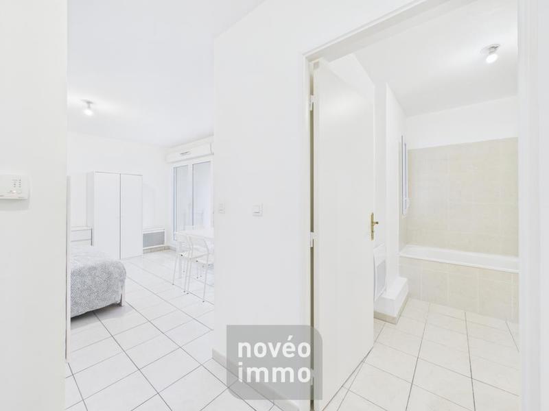 Studio - 25 m² - 1 pièce