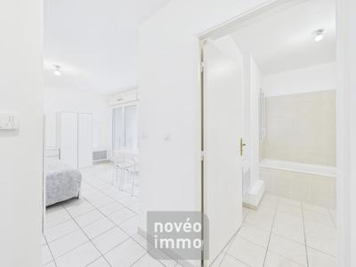 Studio - 25 m² - 1 pièce