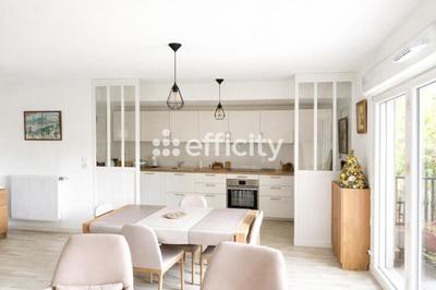 Appartement - 74 m² - 3 pièces