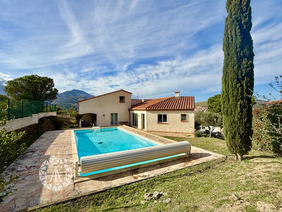 Villa - 228 m² - 6 pièces