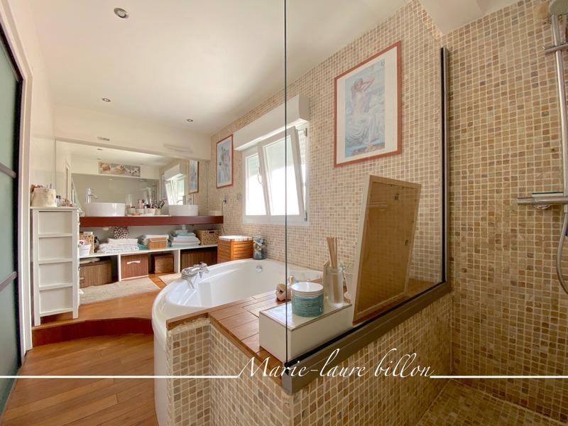 Maison de ville - 184 m² - 6 pièces