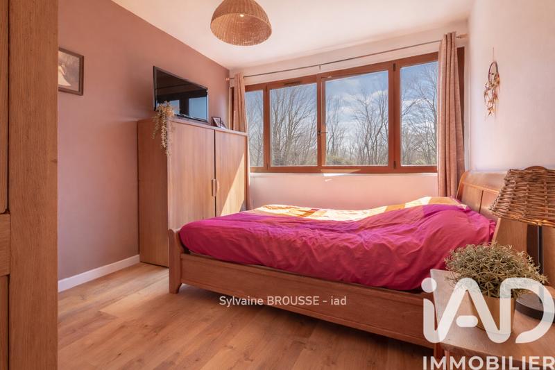 Appartement - 90 m² - 5 pièces