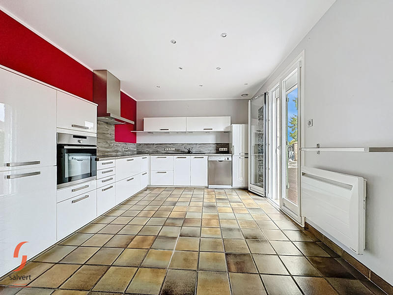 Maison - 196 m² - 5 pièces