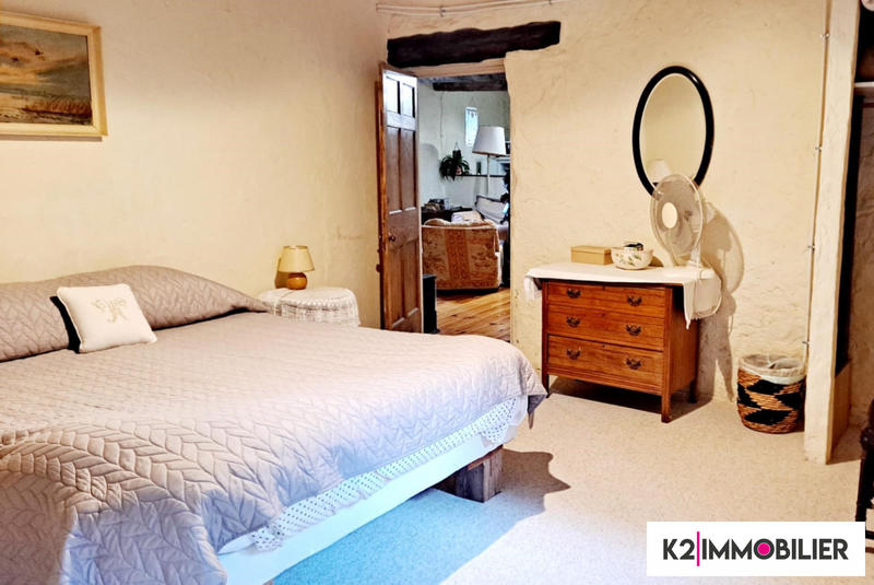 Maison - 486 m² - 14 pièces