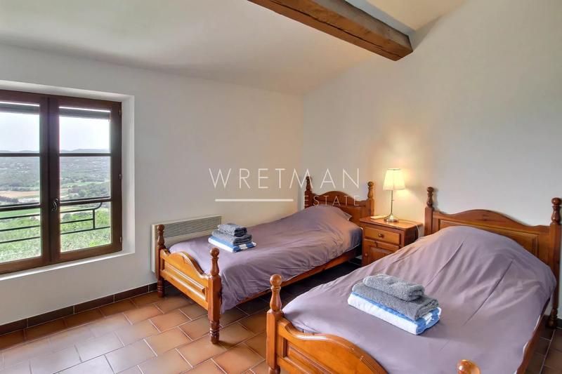 Villa - 201 m² - 6 pièces