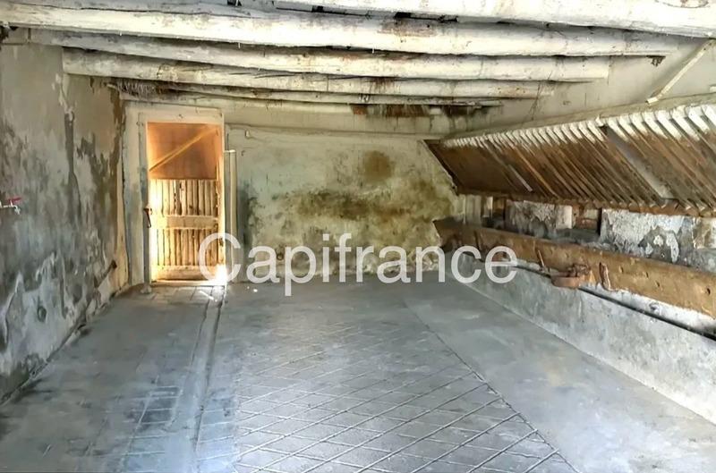 Maison - 220 m² - 8 pièces