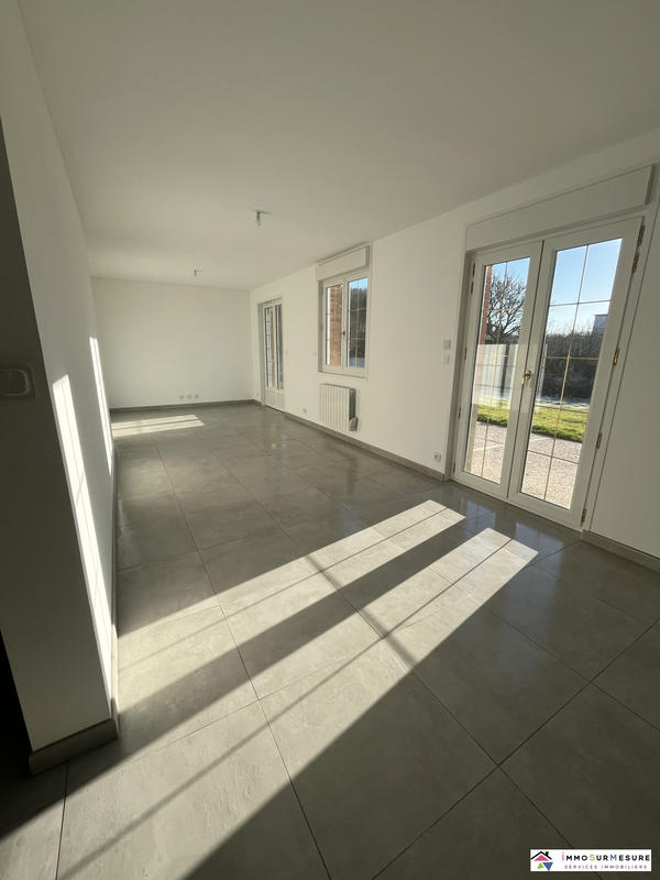 Maison - 96 m² - 5 pièces