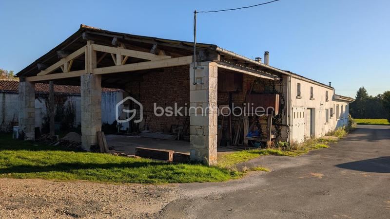 Corps de ferme - 232 m² - 10 pièces