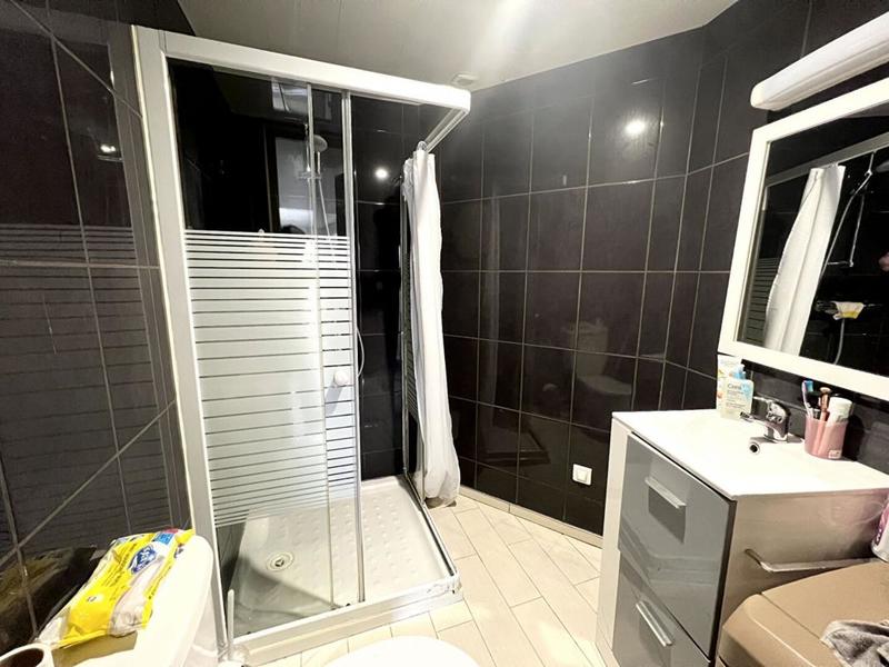 Studio - 14 m² - 1 pièce