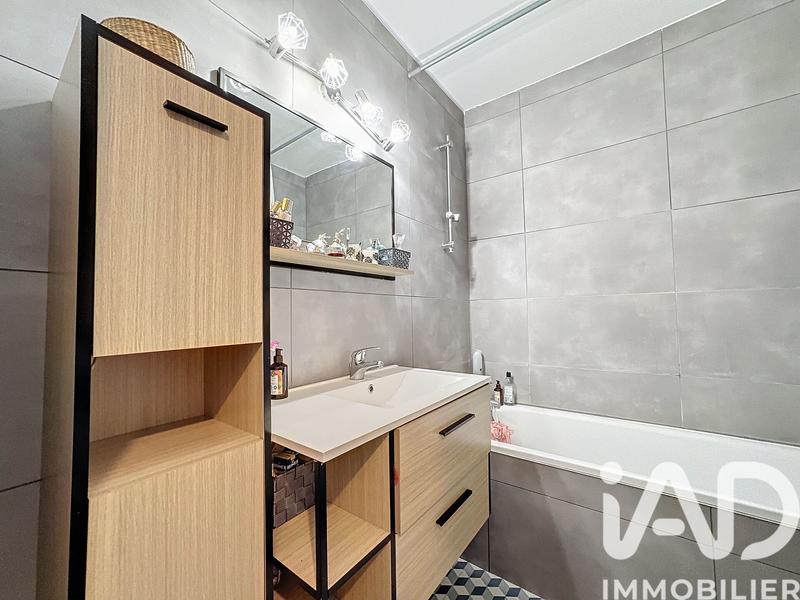 Appartement - 84 m² - 4 pièces