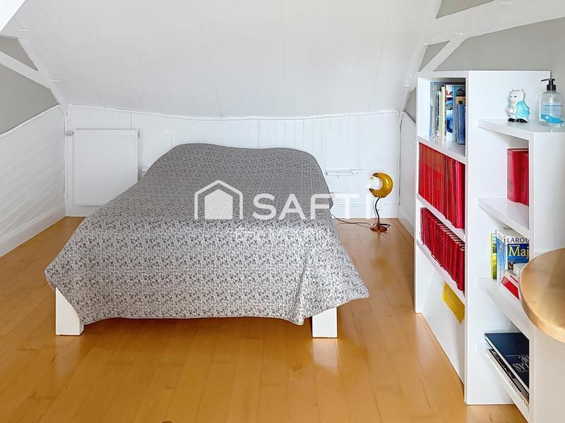 Maison - 250 m² - 9 pièces