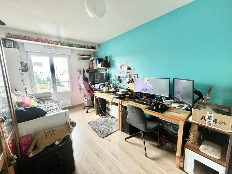 Appartement - 81 m² - 4 pièces