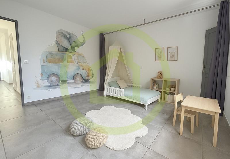 Appartement - 82 m² - 3 pièces