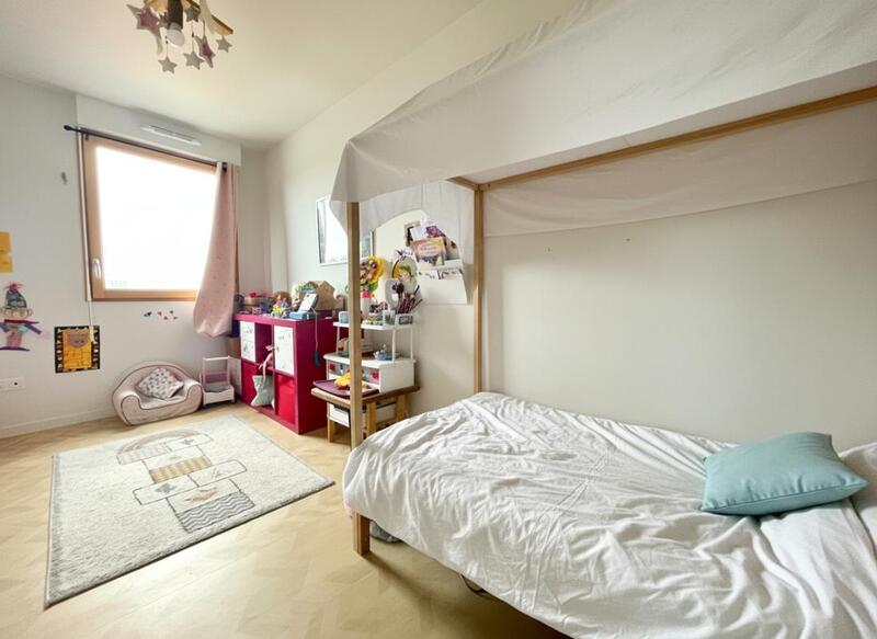 Appartement - 83 m² - 4 pièces