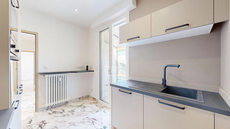 Appartement - 79 m² - 3 pièces