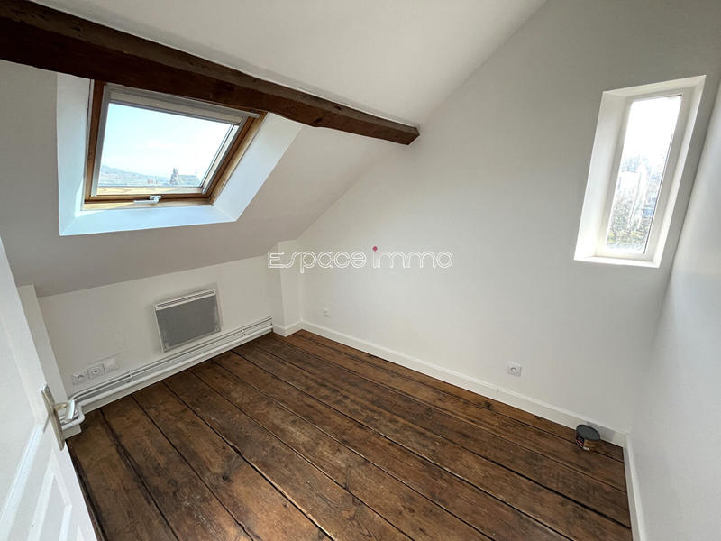 Maison - 115 m² - 8 pièces