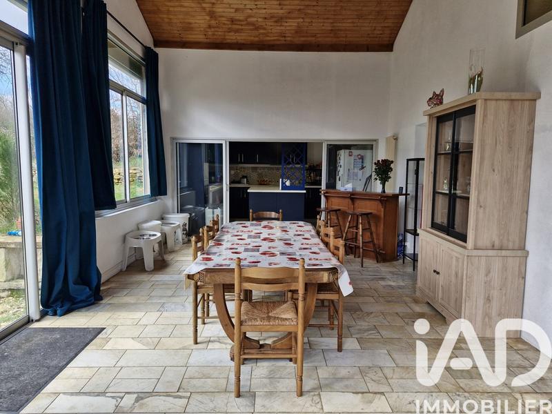 Maison - 192 m² - 8 pièces