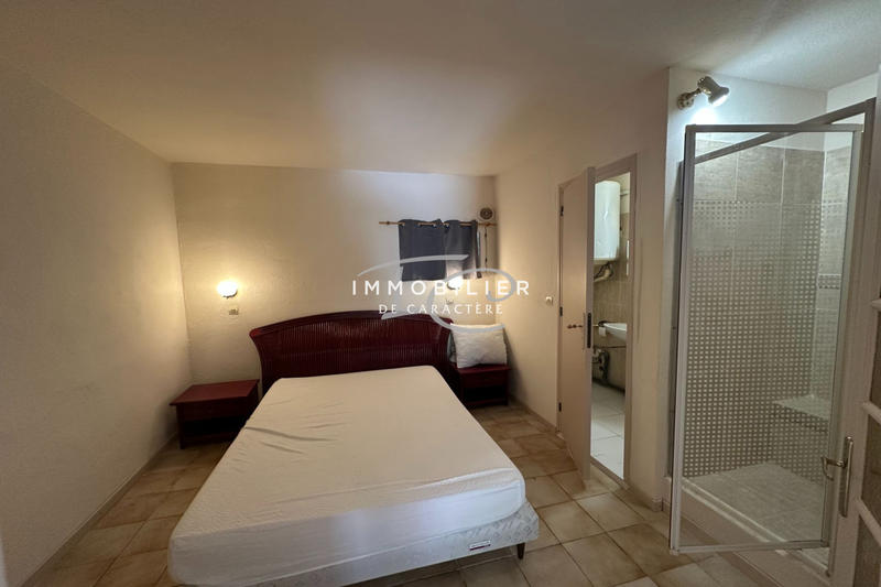 Maison - 300 m² - 14 pièces