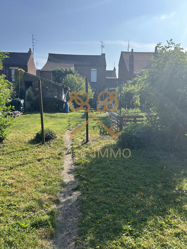 Maison - 95 m² - 4 pièces