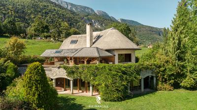 Villa - 470 m² - 7 pièces