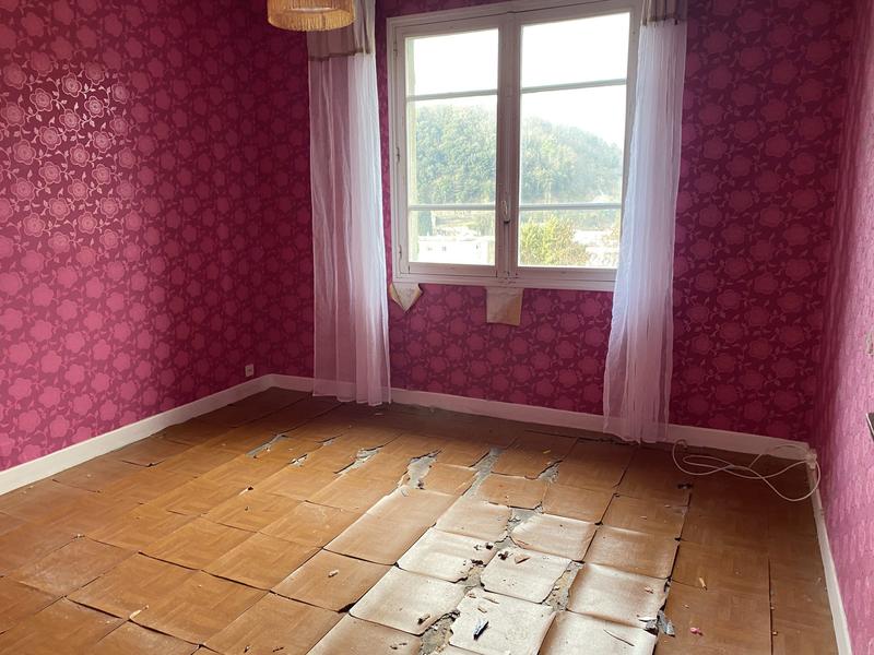 Maison - 110 m² - 6 pièces