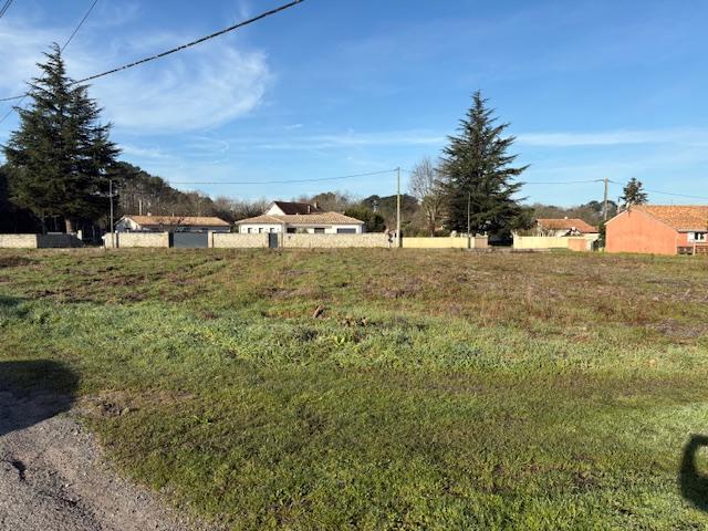Terrain constructible - 500 m²