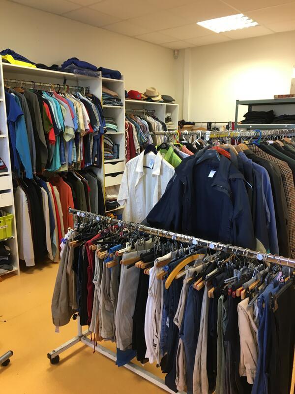 Braderie de noël au secours catholique