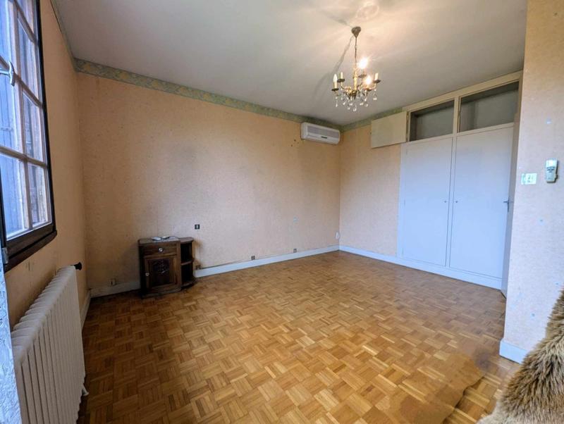 Maison - 174 m² - 8 pièces