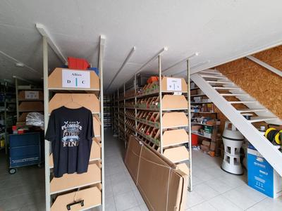 Parking / Garage - 200 m²