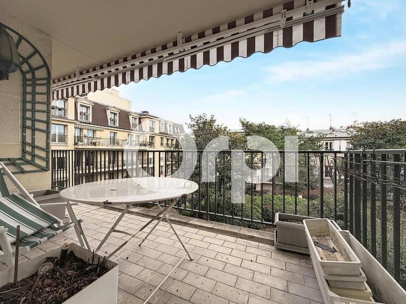 Appartement - 99 m² - 5 pièces