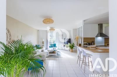 Maison - 142 m² - 6 pièces