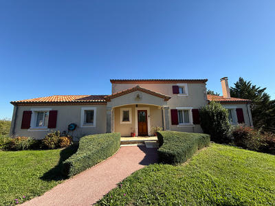 Maison - 174 m² - 6 pièces