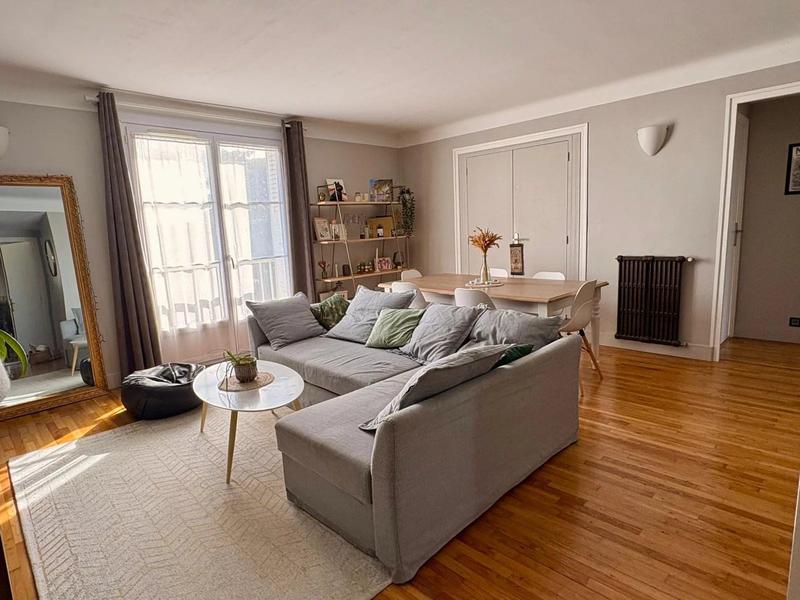 Appartement - 79 m² - 4 pièces