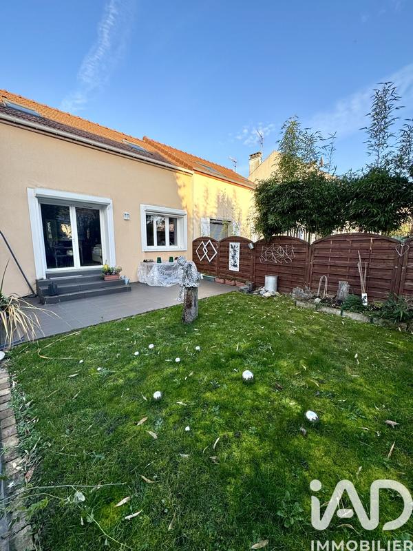 Maison - 90 m² - 4 pièces