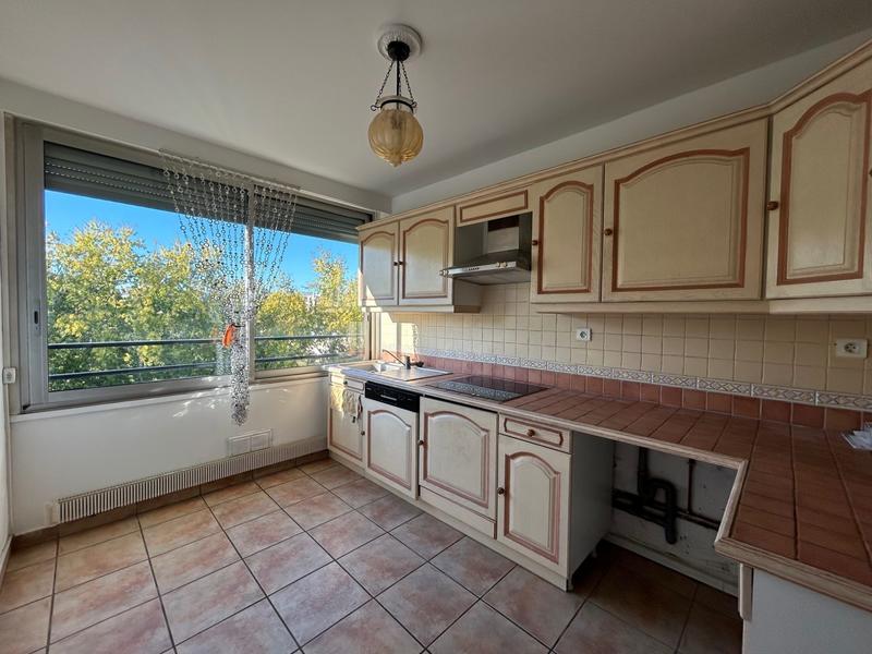 Appartement - 77 m² - 4 pièces