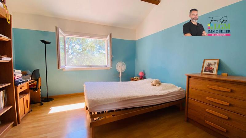 Maison - 237 m² - 7 pièces