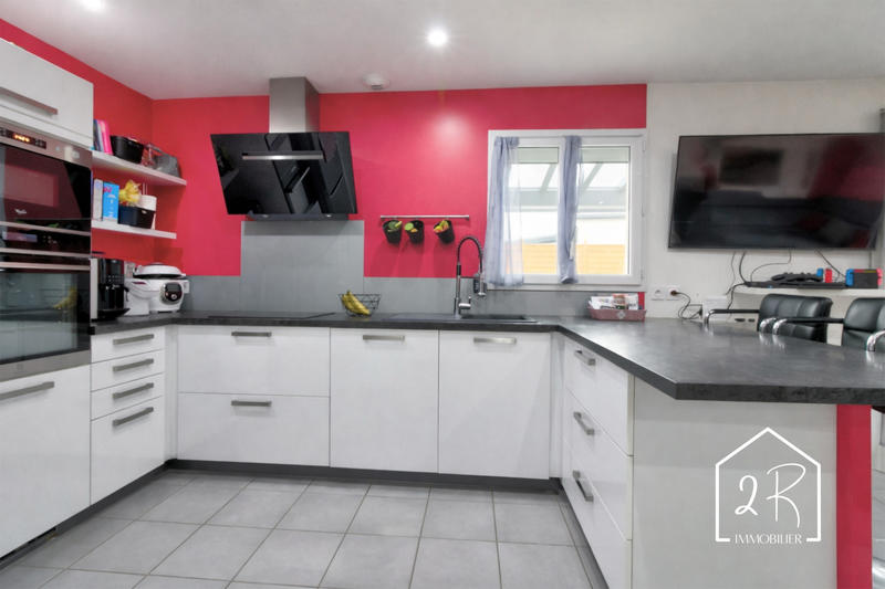 Maison - 90 m² - 4 pièces